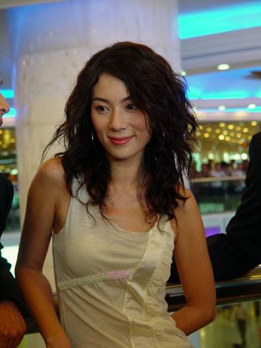 揭秘张可颐老公是谁 张可颐和杨怡撞脸难以分辨