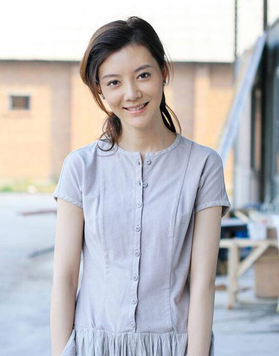 曝车晓个人资料及离婚内幕 前夫花千万捧新欢