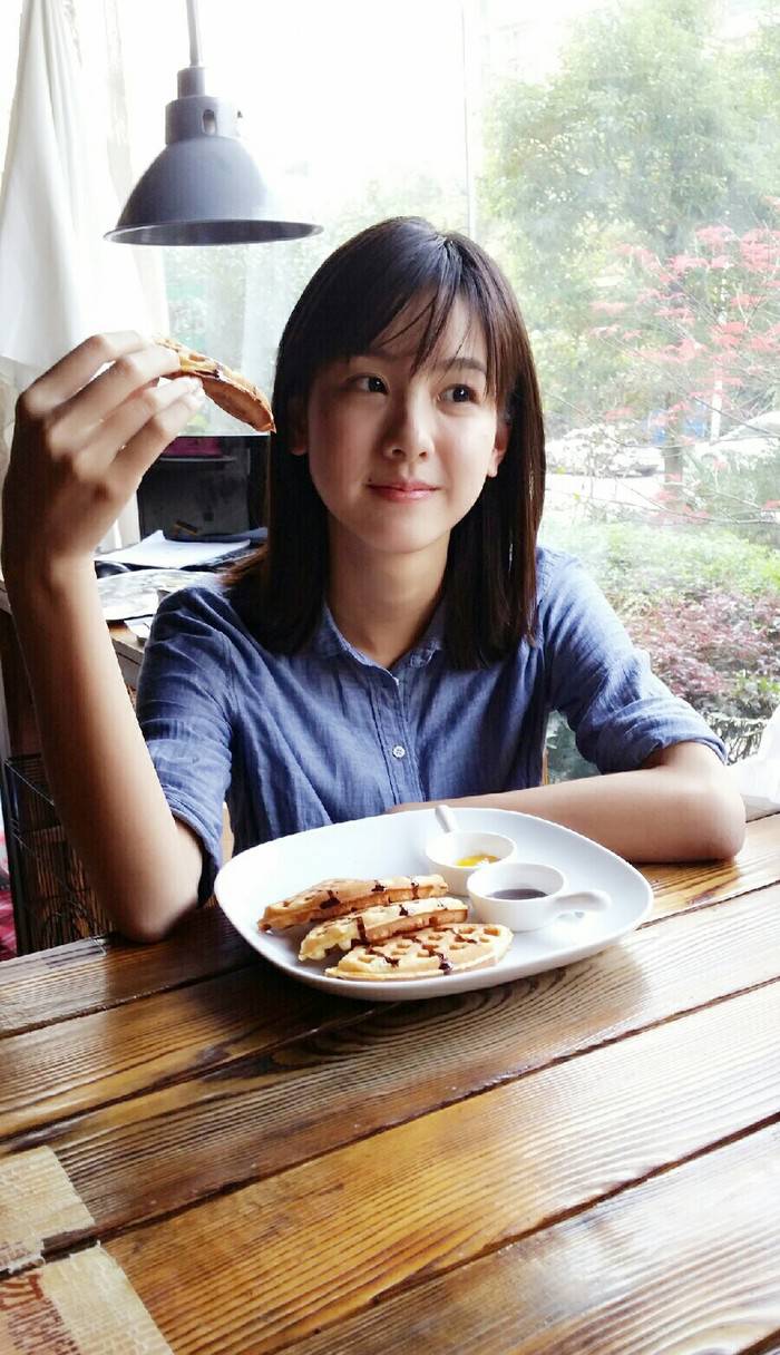 左耳女主角陈都灵资料曝光 女主曾拒演《左耳》