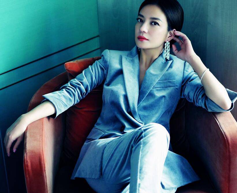 赵薇演过的电视剧有哪些 丈夫探班撞床戏超囧