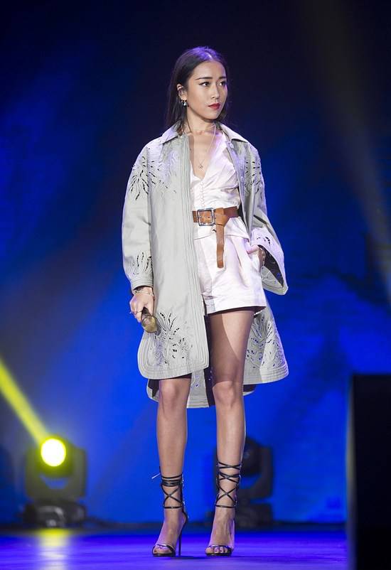 吉克隽逸演唱的《halo》原唱是谁