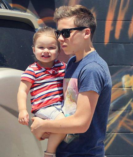 小贝一家资料大起底 贝克汉姆退役引人潸然泪下