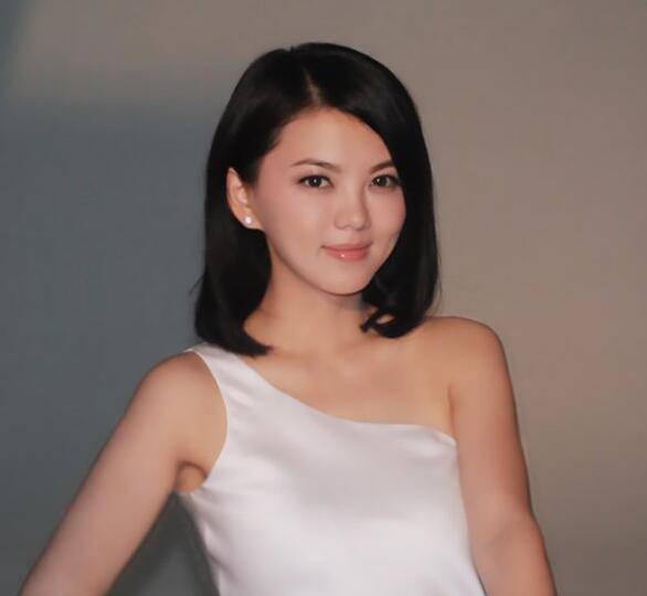 李湘二胎预产期在明年 揭其个人资料及减肥方法