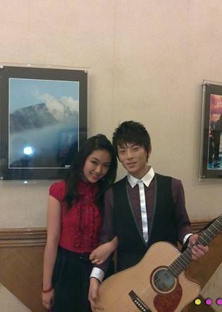 周柯是陈翔女朋友 陈翔毛晓彤微博暧昧遭撮合