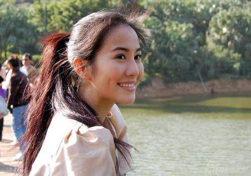 叶璇遭张馨予打脸 曝叶璇个人资料及遭刘青云家