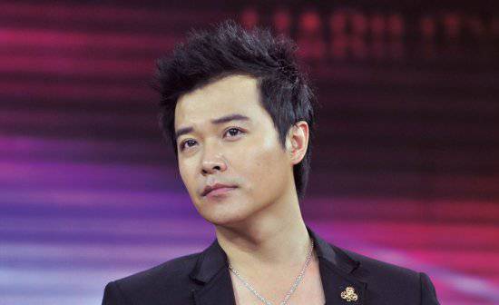 曹曦文陈思成狂吻照被曝 曹曦文陈思成分手内幕