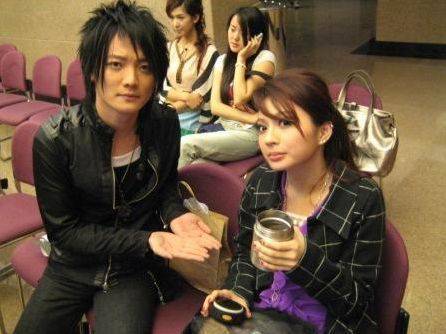 阿沁与F奶李汶静蜜会被拍 男女主角大方承认恋情