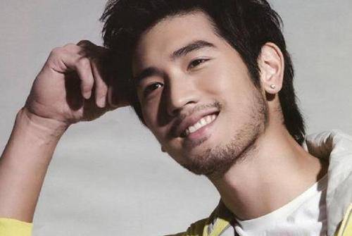 超模高以翔老婆是谁 他说陈乔恩是理想老婆