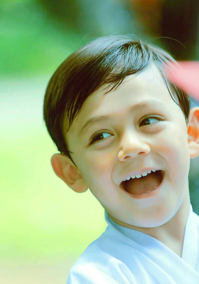 刘烨的儿子诺一个人资料  如此懂事因为她