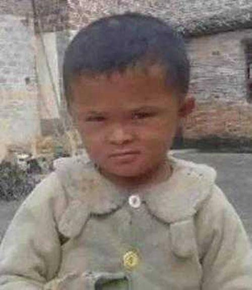 一小伙见 小马云 火了 自费百万整成马云脸