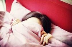 睡觉时被子盖太多 7个月婴儿因 蒙被综合征 导致心跳停止