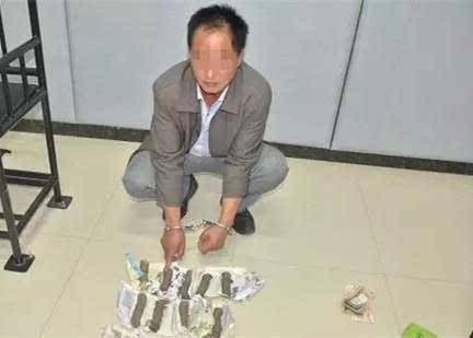 食客吃米线用银圆抵账 不料店主反被骗2万余元