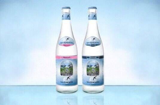 喝一口肾都没了 全球最贵的矿泉水 一瓶68万