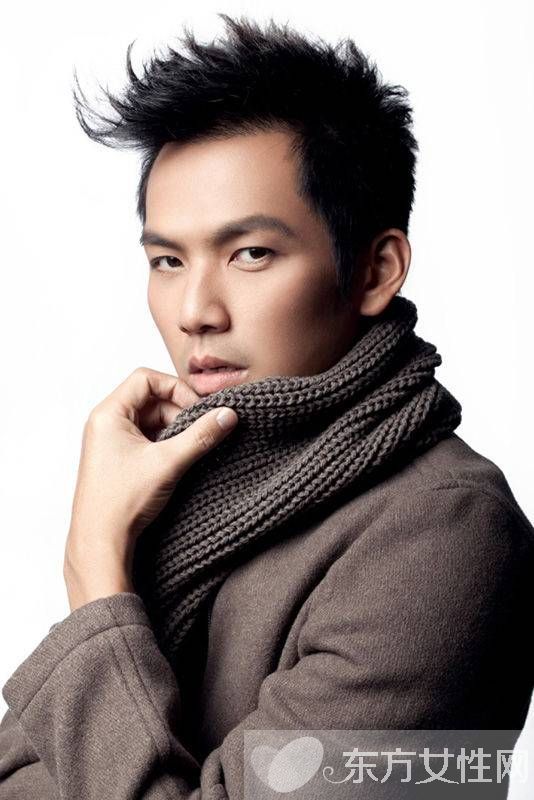 钟汉良称吻戏拍多了就熟能生巧 钟汉良老婆谢易桦曝光