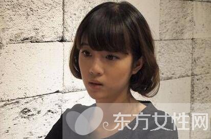 李溪芮整容对比照 李溪芮与友人亲密合照性取向遭质疑