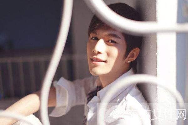 陈学冬恋情曝光 “陈郭恋”往昔细节揭秘