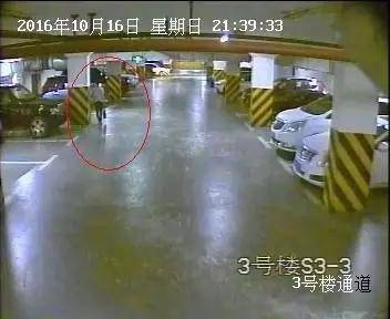 路虎每晚准时消失 嫌疑人第二天加满油出现于车位