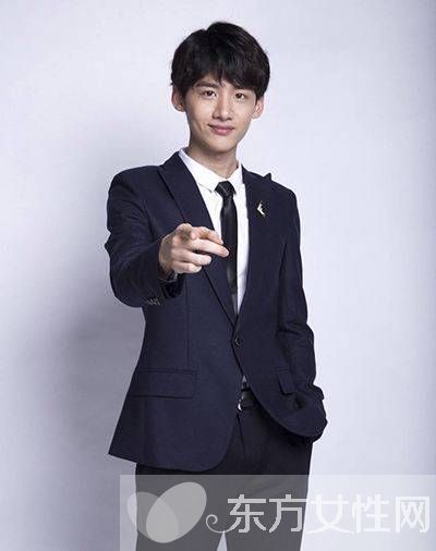 白敬亭整容对比照 白敬亭自曝初吻经历