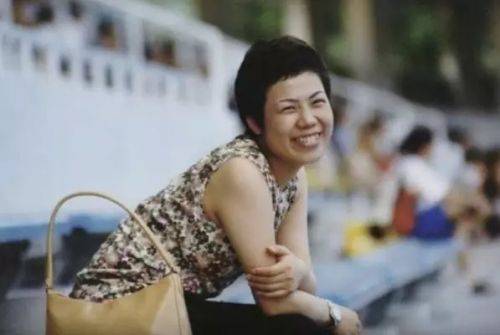 她逼4岁女儿每天做菜 背后故事却感动了所有人