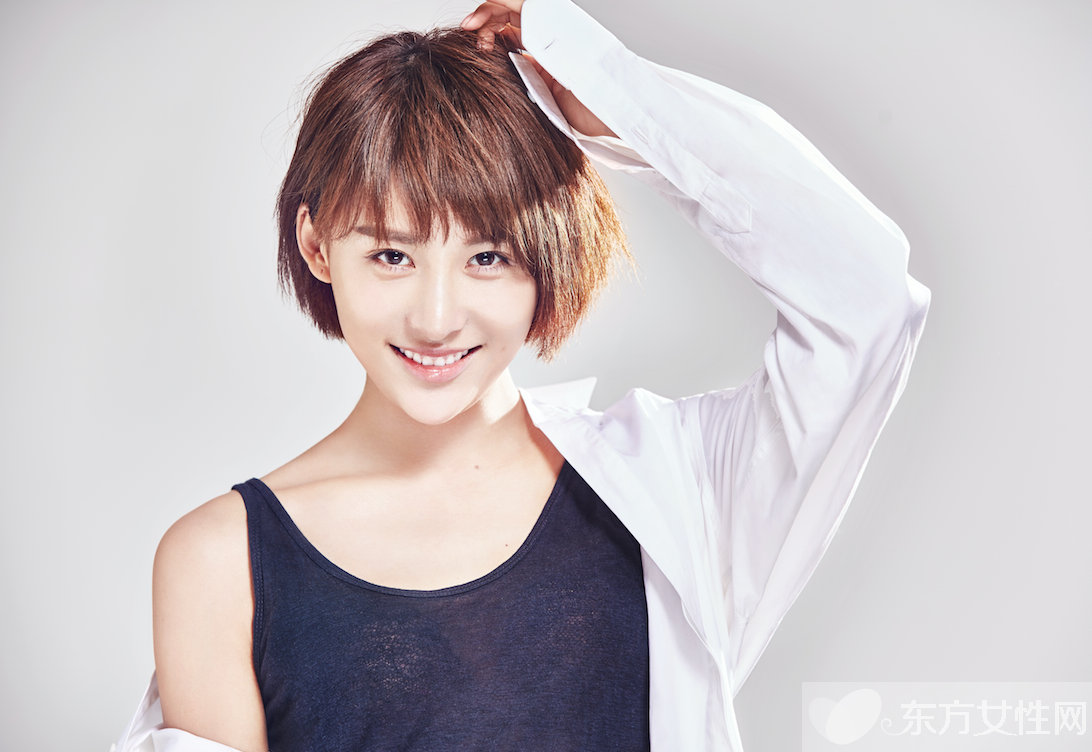 贾青不雅照全套流出 裸露丰满乳房春光大泄