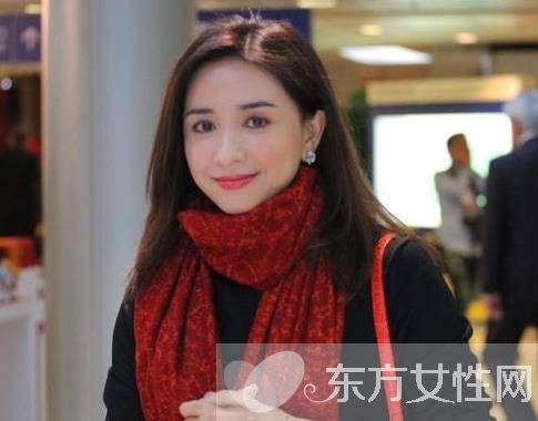 前港姐吴婉芳老公梦中猝死 两人爱情催人泪下