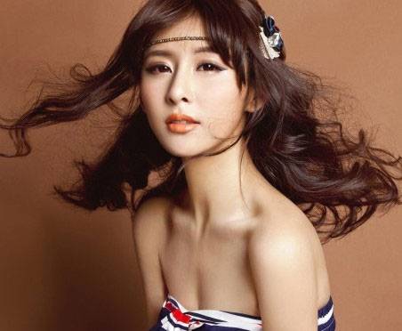 贾青个人资料 贾青为何半夜和富二代男吵架还上了楼