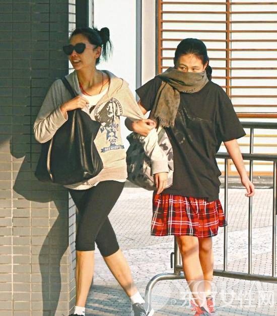 邱淑贞女儿近照曝光 沈月极似母亲的五官漂亮极了