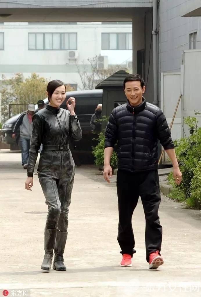 唐嫣罗晋公开订婚是真的吗 唐嫣个人资料