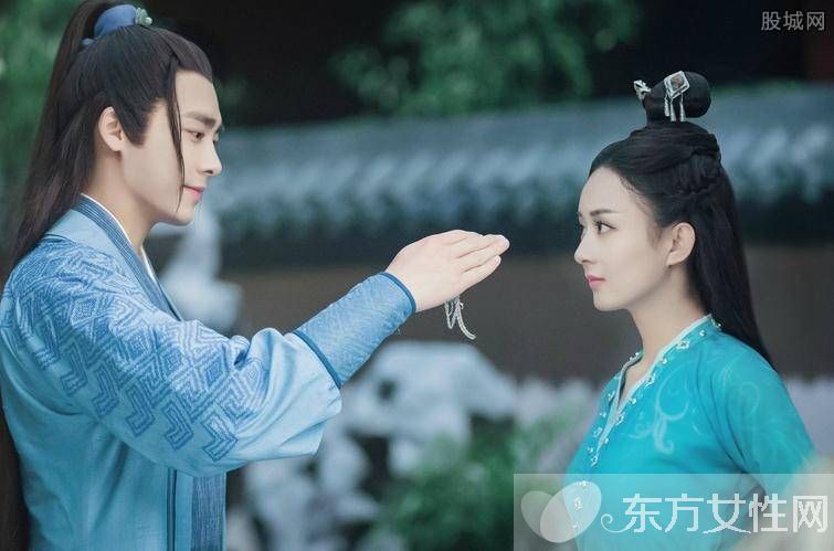 李易峰喜欢赵丽颖吗 两人亲密自拍关系非同一般