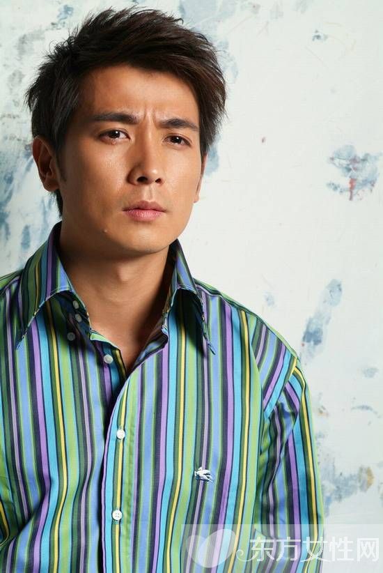 保剑锋否认出轨 微博回应是护送哥们女朋友