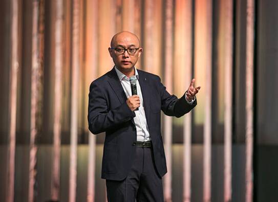 孟非个人资料 漂亮妻子生活照曝光酷似雪姨