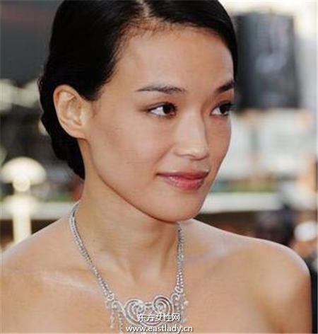 女星陪睡价曝光 万万想不到 她初夜值天价。。。