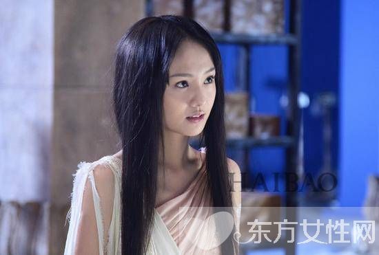 郑爽整容前后对比照 网友直呼郑爽太傻为张翰整容