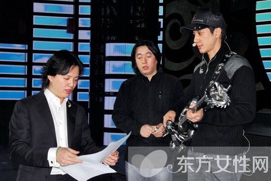 李云迪王力宏什么关系 李云迪王力宏同日公开恋情