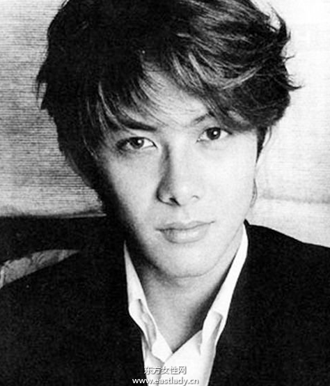 柏原崇佟丽娅亲密照曝光 揭柏原崇感情经历