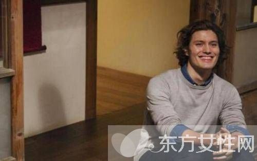 周华健混血儿曝光 周华健一家四口资料大揭秘