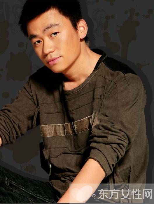 王宝强开什么车  王宝强公开谈婚变 难过但相信美好