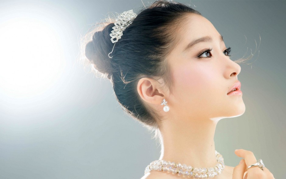 关晓彤身高揭秘 关晓彤现任男友是谁