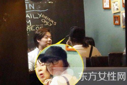 王珞丹张嘉佳恋爱遭曝光 两人 地下恋 靠微信传情