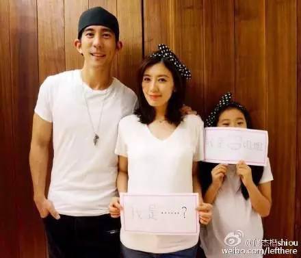 姐弟恋的明星夫妻 甜到不能再甜