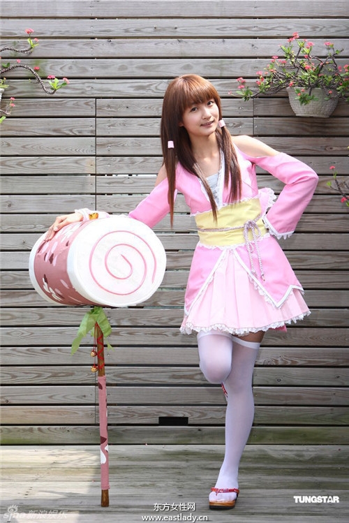 吸毒危害大 网传台湾17岁美少女许雅涵吸毒