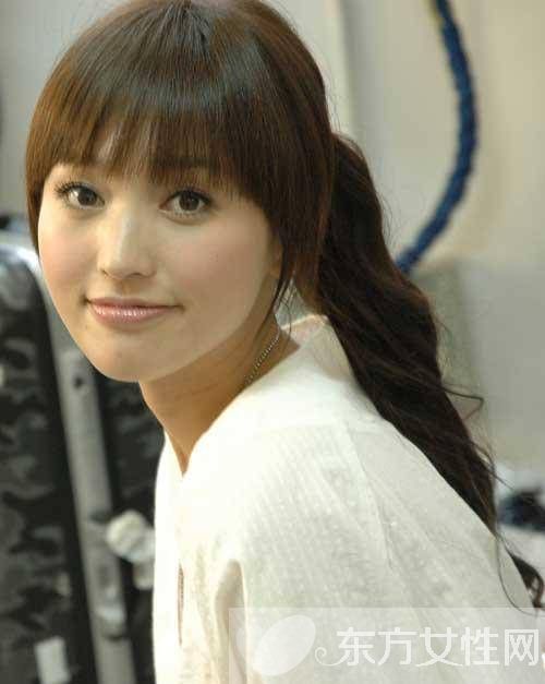 金莎个人资料曝光 歌手金莎大方承认整容