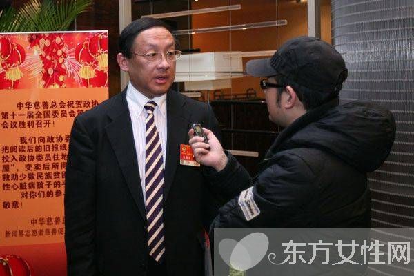 揭秘沈冰与蔡建国情史 沈冰老公蔡建国个人资料