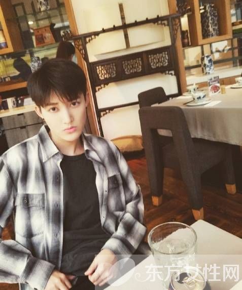 林弯弯是男是女  林弯弯整容前后对比照曝光