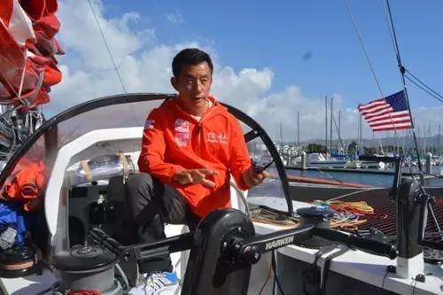 船在人失 中国帆船选手郭川在夏威夷海域失联