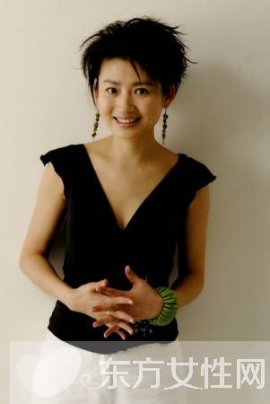 央视主持人王小丫情史大曝光 王小丫的现任老公是谁