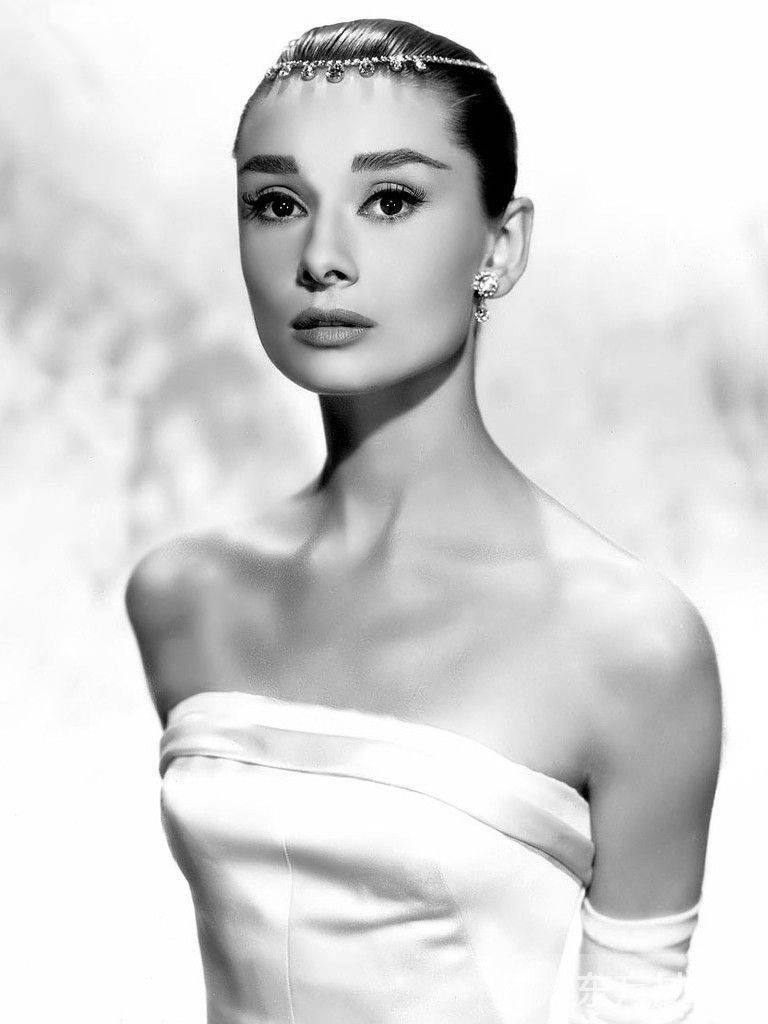 奥黛丽赫本怎么死的 是 它 杀死了赫本