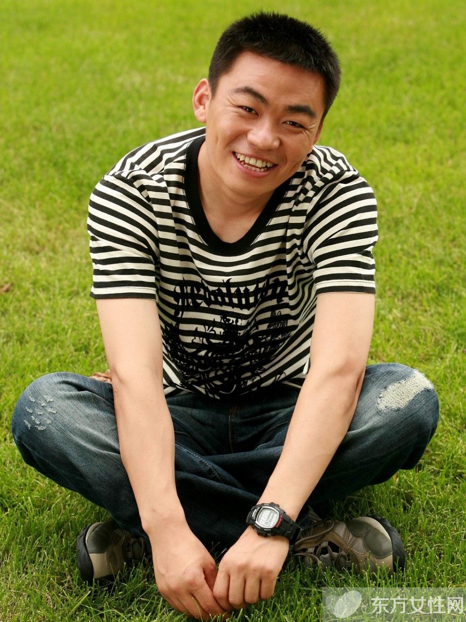 王宝强开什么车  王宝强公开谈婚变 难过但相信美好