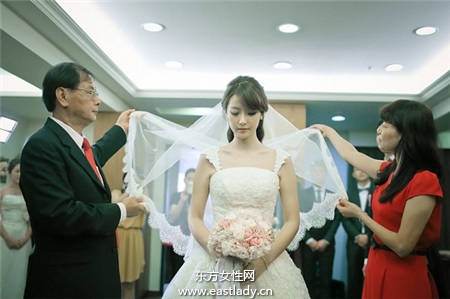 台湾最美女医生王彦文红遍内地 登上微博热搜榜