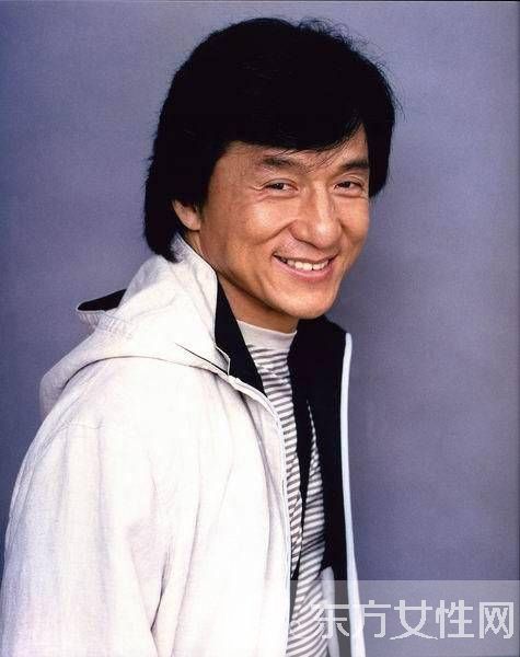 62岁成龙获奥斯卡奖 成龙微博发声 电话被打爆了